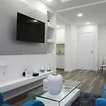 Lazuli Sea View Beachfront Ap 43 Apartament