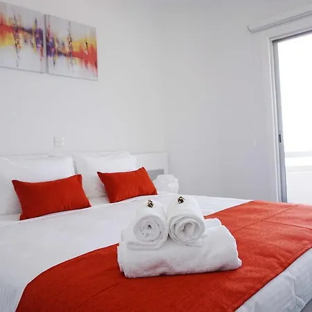 Lazuli Sea View Beachfront Ap 43 *