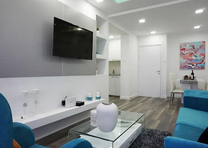 Lazuli Sea View Beachfront Ap 43 アパート