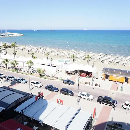 Apartment Lazuli Sea View Beachfront Ap 43 *